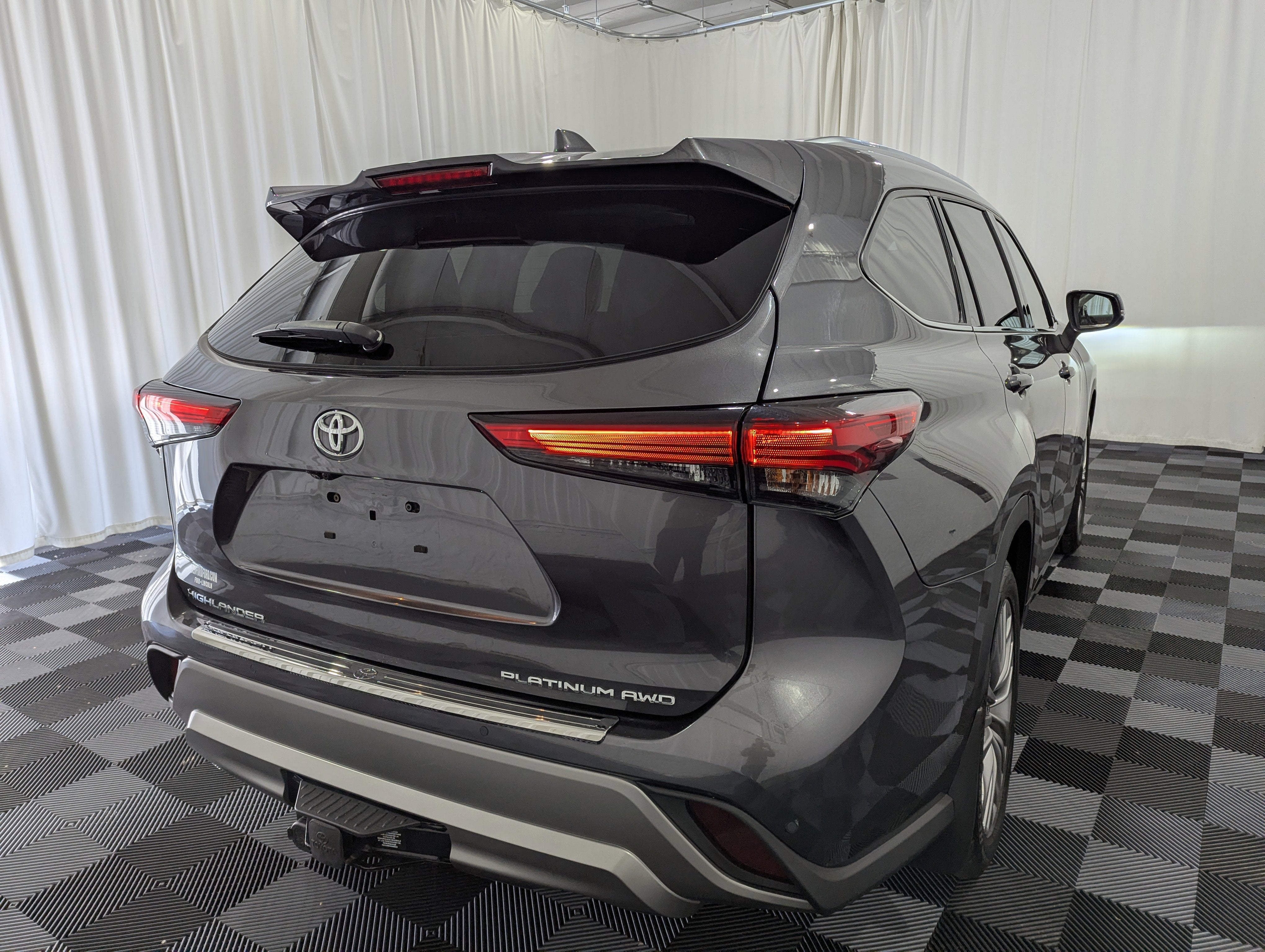 2021 Toyota Highlander Platinum AWD