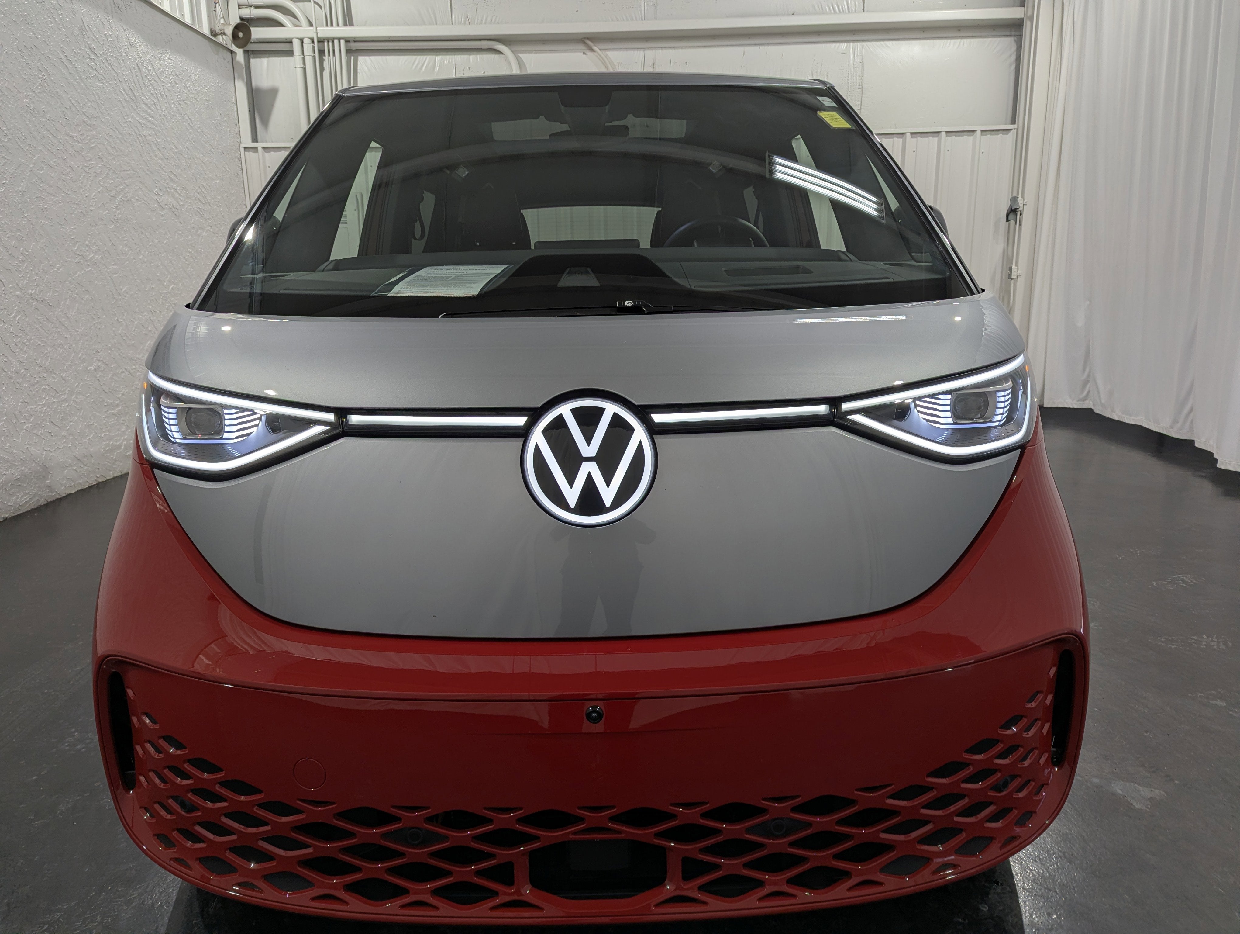 2025 Volkswagen ID. Buzz Pro S Plus 4MOTION