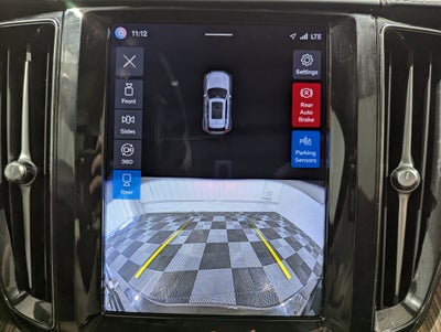 2023 Volvo XC60 Ultimate Dark Theme AWD